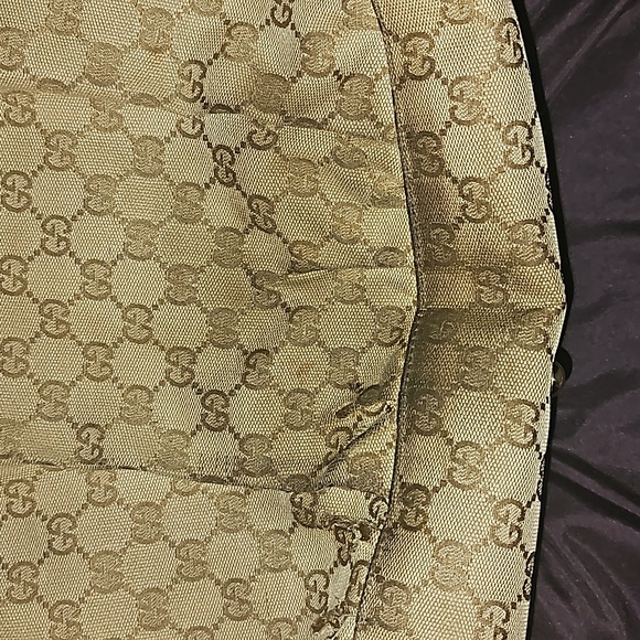Gucci Abbey Monogram Handbag - Picture 4 of 14